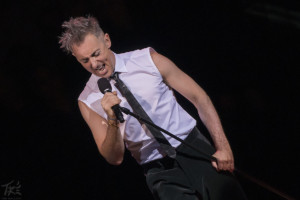 Alan Cumming at Carnegie hall, photo by Tré.